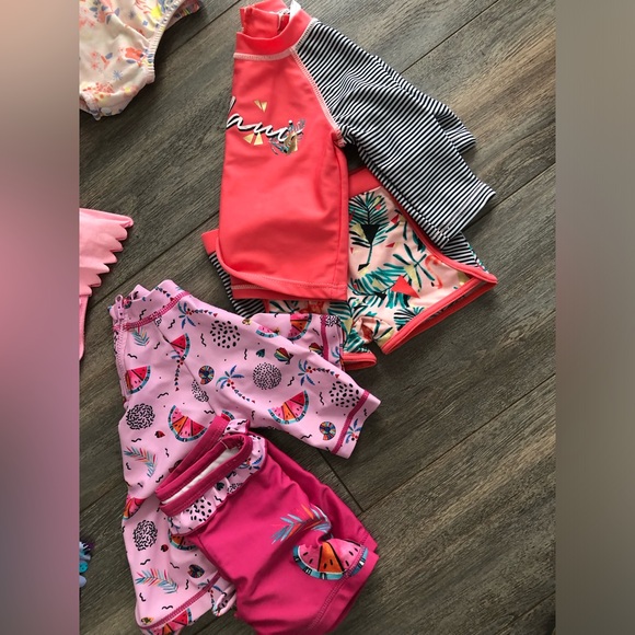 Lot 11x maillots de bain bb fille Souris-mini et autres 12/18 mois et + - Picture 3 of 7